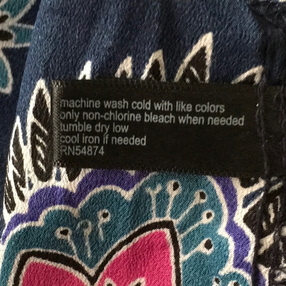 The Limited Cap Sleeve Top - Picture 5 of 5